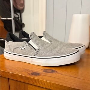 Vans Women’s Asher Deluxe Slip On Shoe